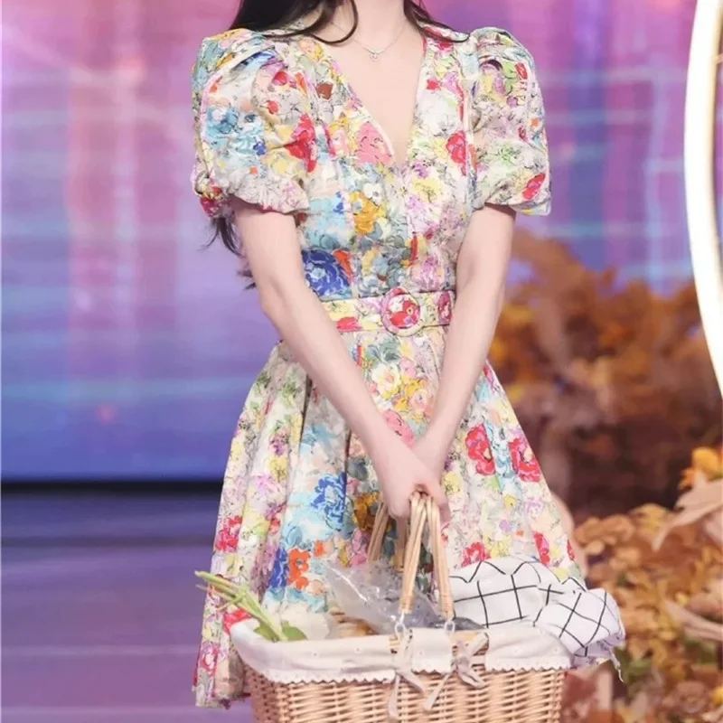 

Meng Ziyi Celebrity Same Style Floral V Neck Bubble Sleeve Dress
