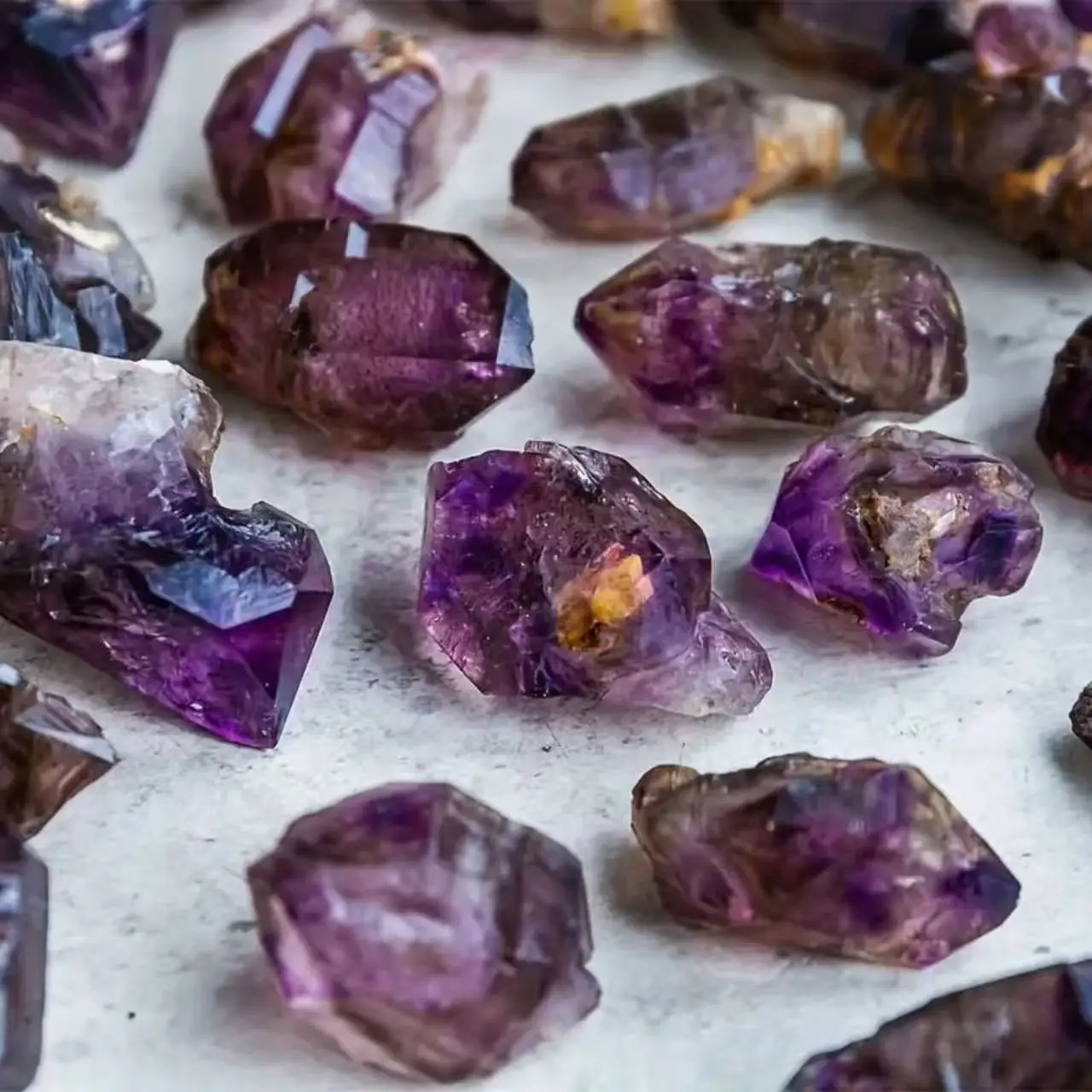 Natural crystal accompanied by bare stone crystal rough polished degaussing mineral standard backbone home tabletop decoration
