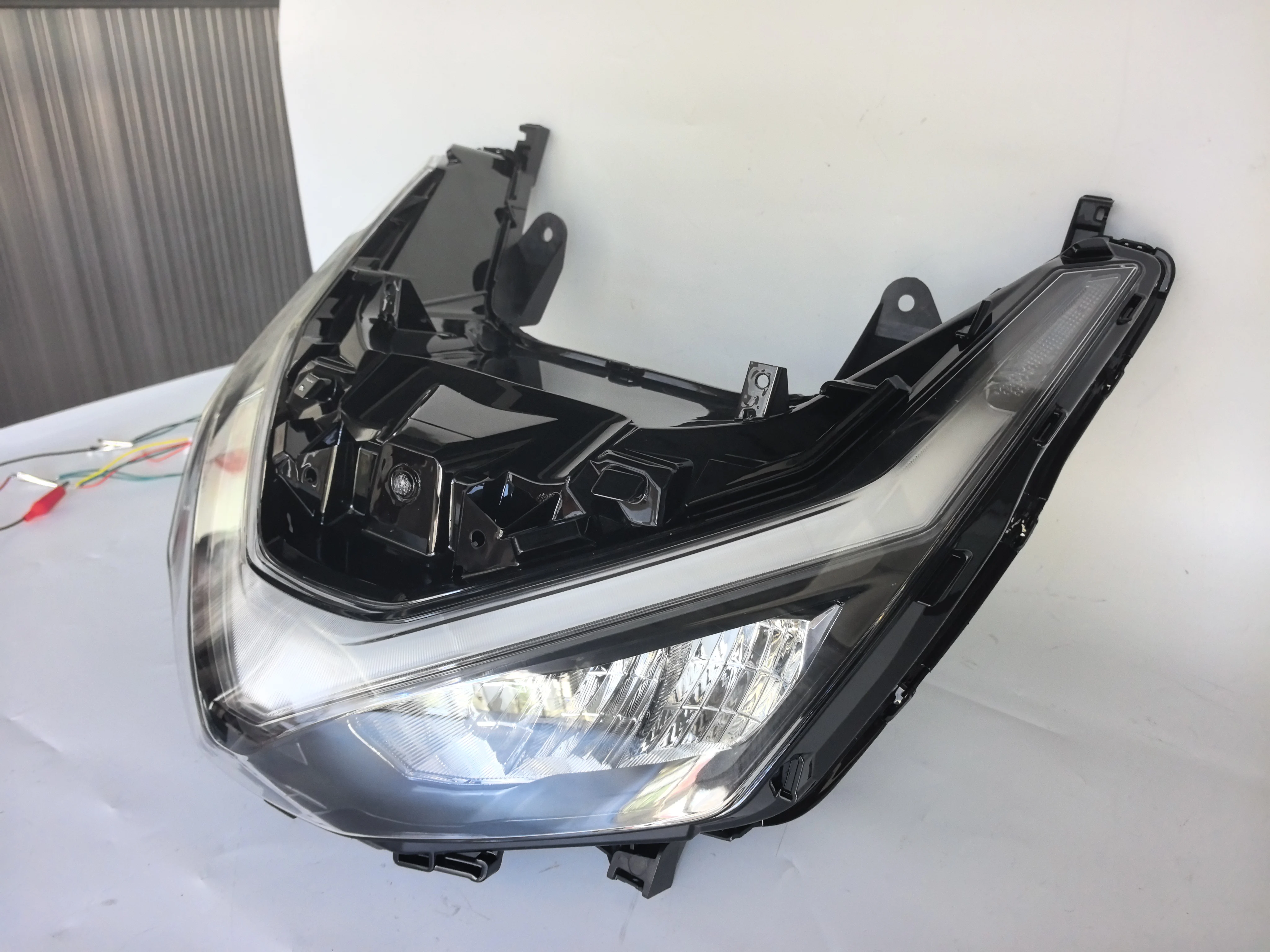 2025 PCX 160 K1Y مصباح الرأس الأصلي مع إشارة الانعطاف ملحقات الدراجة النارية LED المصباح ل 2025 PCX K1Y 160 125 150