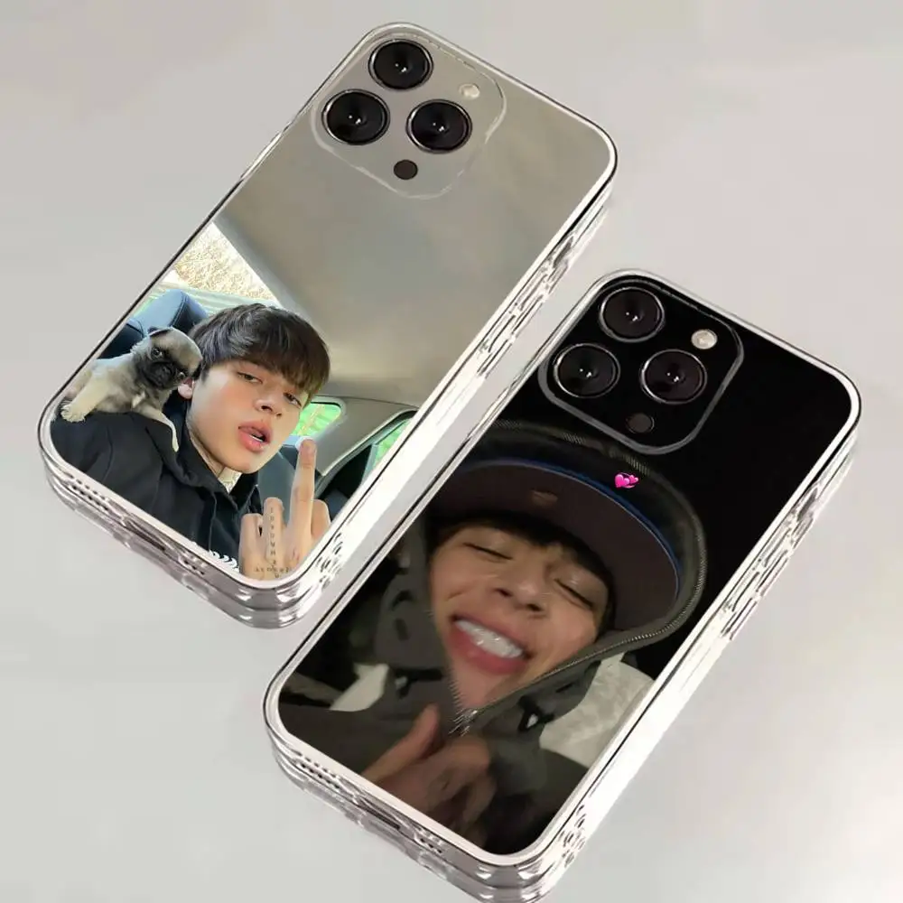 

Singer Max V-Valenzuela Phone Case For iPhone 16,15,14,13,12,11 Plus,Pro,Max,XR,XS,Plus,E,SE4,Mini Transparent Soft Cover