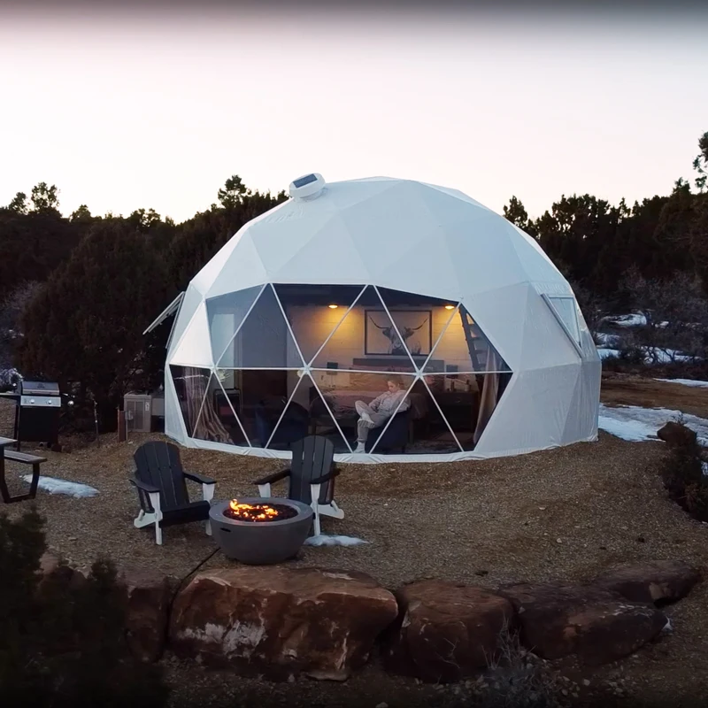 Luxury Outdoor Glamping Geodesic Dome Tent, Starry Sky Round Shelter for Resort Camping Accommodation