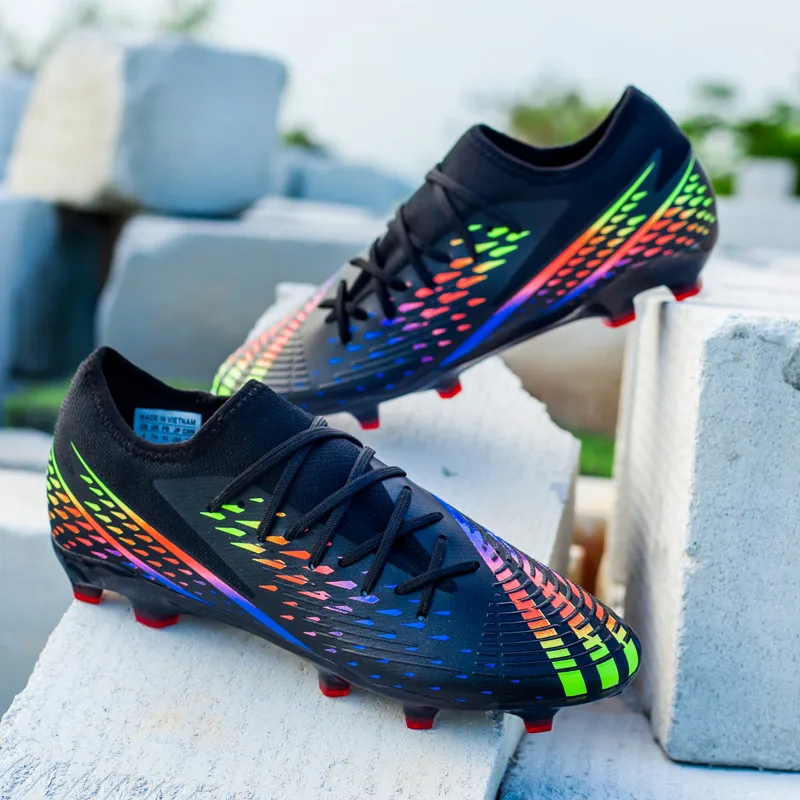 New football shoes, men\'s low top football boots, ultra light FG/TF football shoes, professional grass training football boots