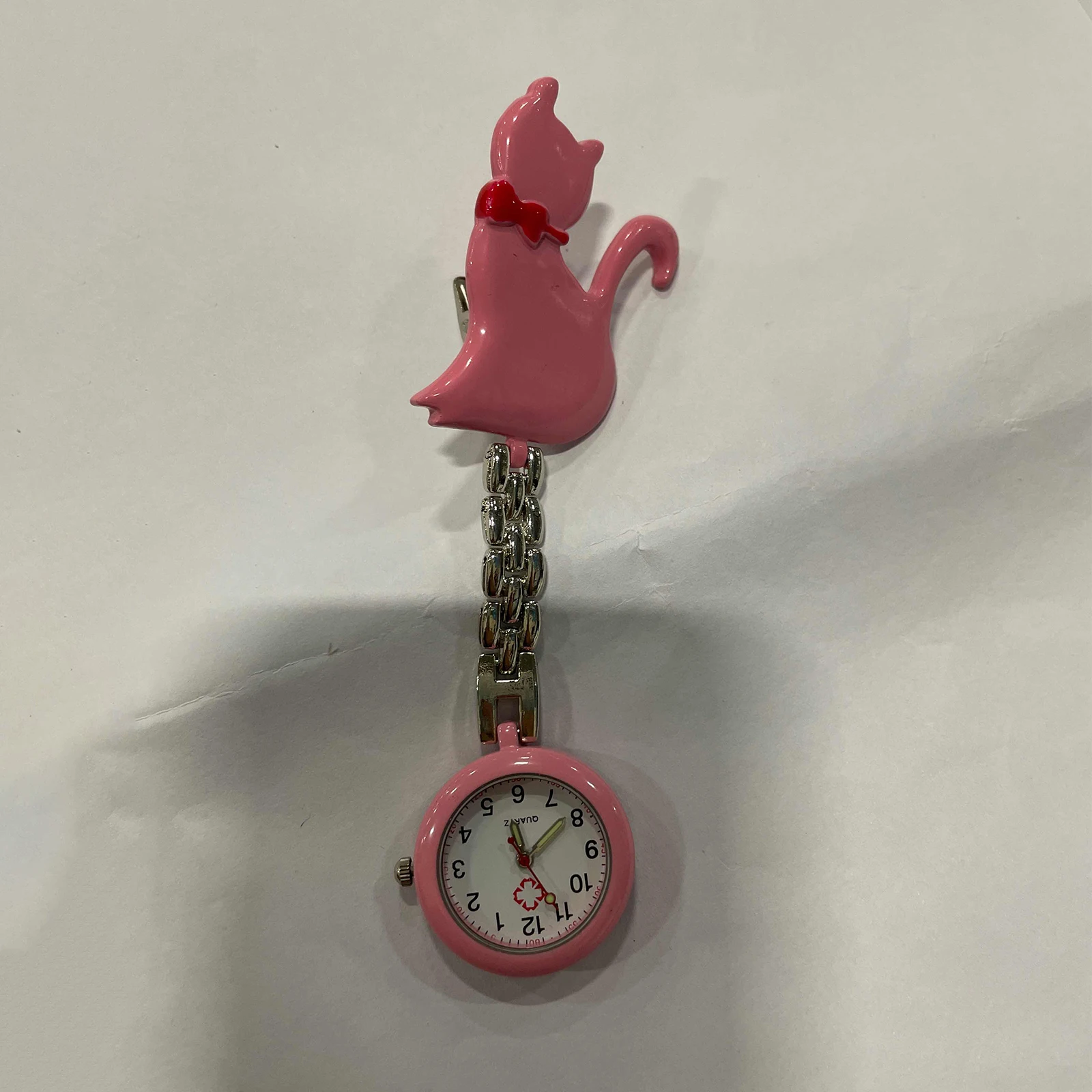 

1 pc Cute Cat Quartz Pocket Watch Lightweight Clip-On Hanging Watch For Nurses Portable Nurse Timepiece With Safety Buckle