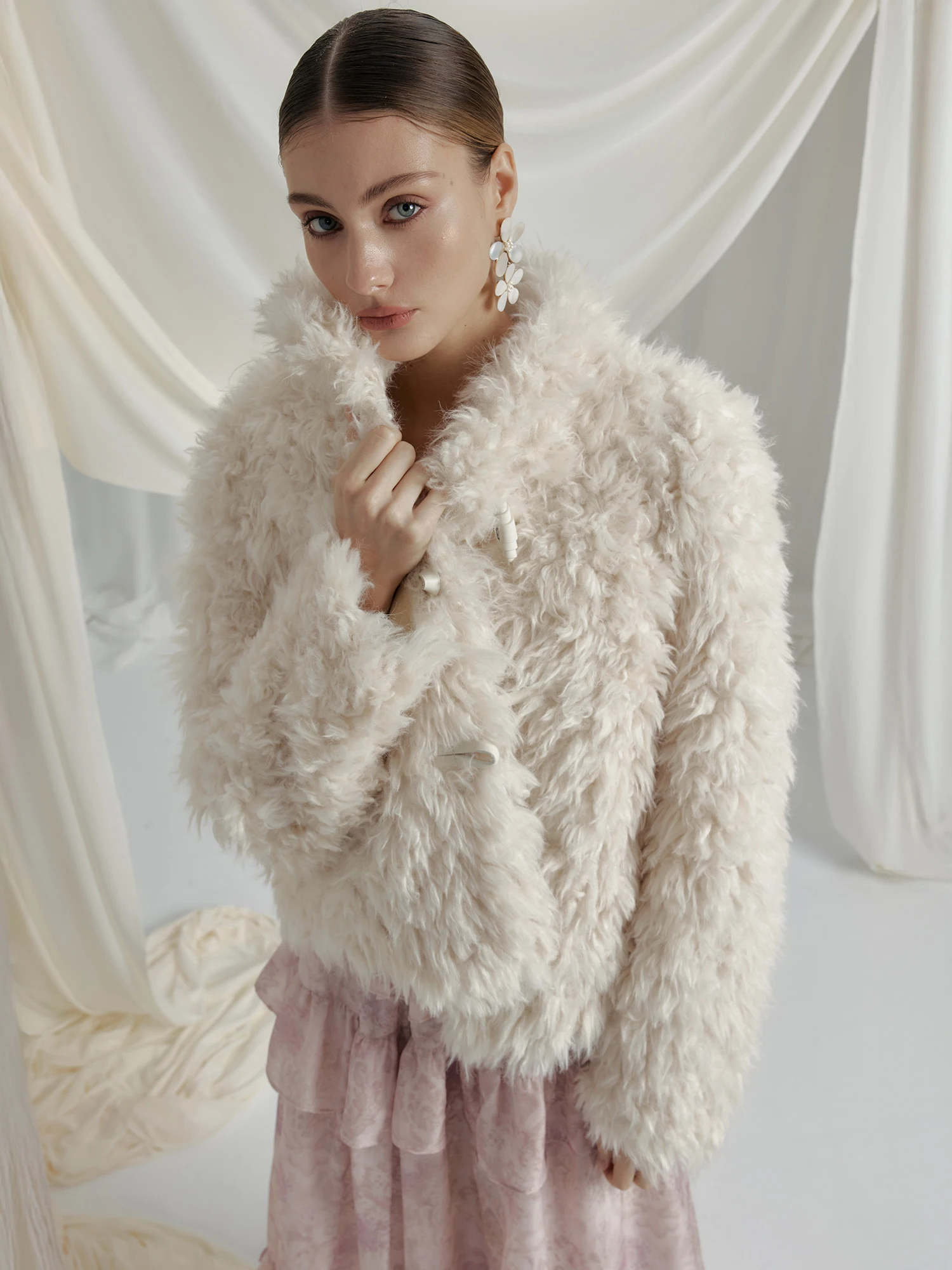 

Eco-Friendly ort Fur Jaet Polar Snow Micro-Curl Milky White Rich Girl Sle Warmth Daily Wear for Middle-Aged And ly