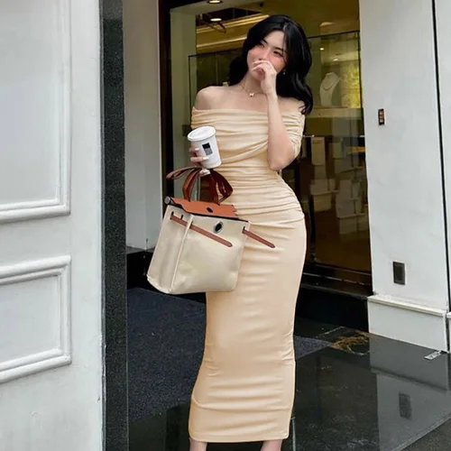 Vestido plisado de un hombro europeo y americano, traje largo de primavera