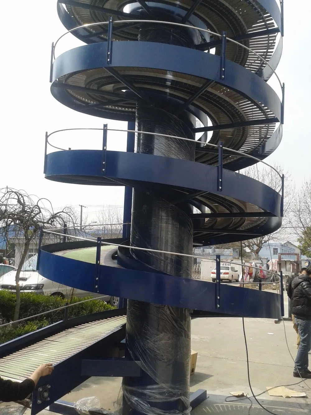 Automatic Food Grade Spiral Tower Conveyor Toast Bread Biscuit Cake Cooling Spiral Cooling Tower Screw Conveyor