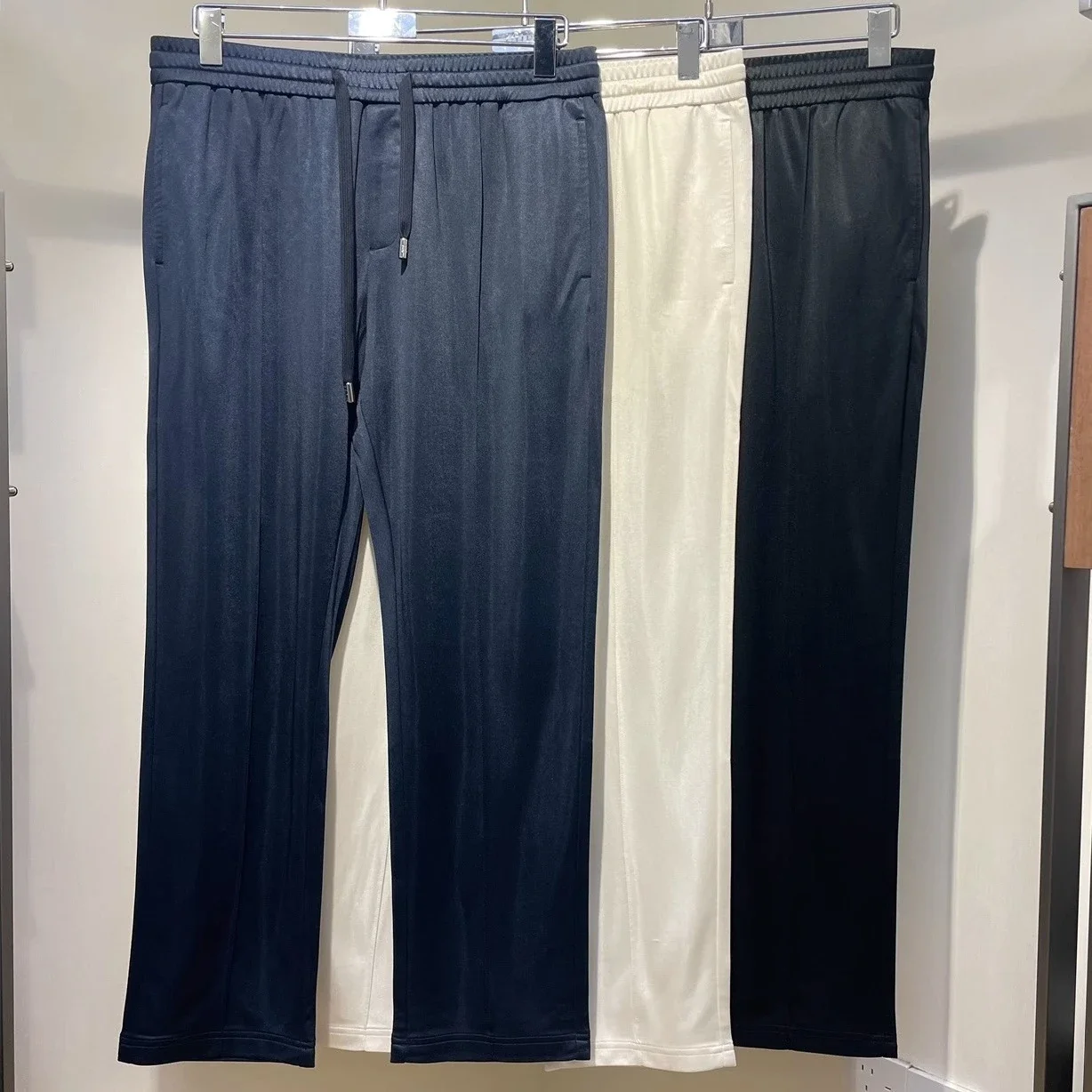 

BC Italy 25SS Embroidered Casual Elastic Waist Straight Solid Color Casual Pants