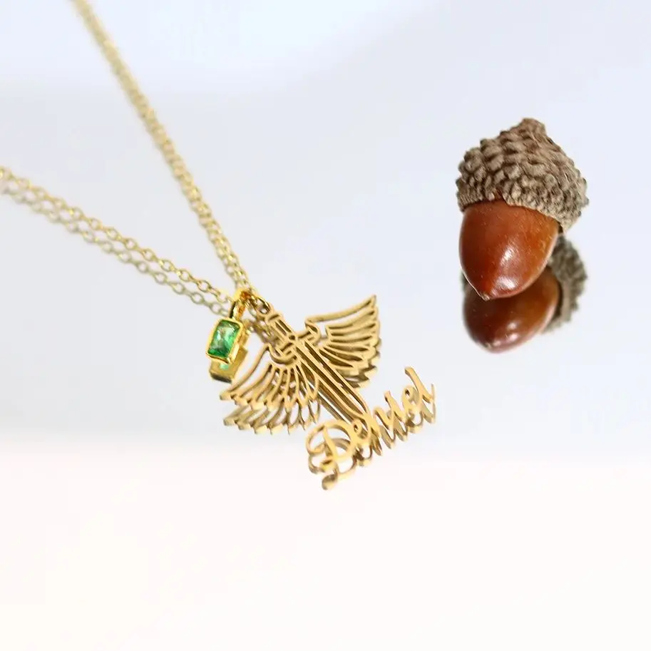 

Ожерелье Todorova с именной гравировкой, в виде креста и ангельских крыльев, винтажное, из нержавеющей стали, для мужчин и женщин, мотоциклетный амулет