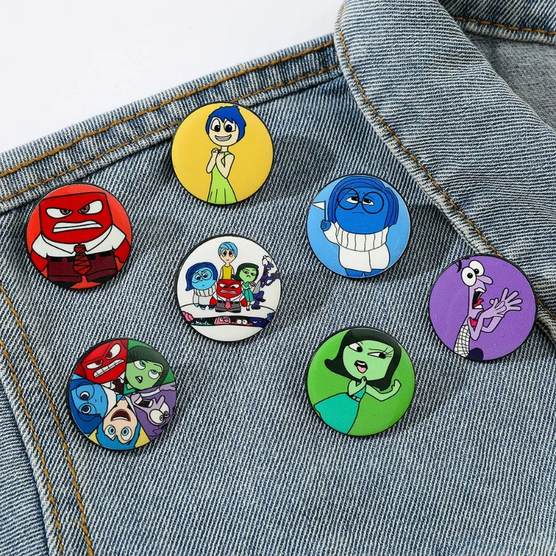 

Disney Inside Out 2 Brooches Cartoon Figures Joy Anger Custom Design Brooch Lapel Badges Anime Bag Accessories for Friend Gifts