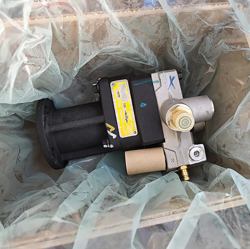 original quality Loader Part fuel pump 6560-71-1202 WA600 QSK23 PC1250-7 SAA6D170E spare part for Komatsu