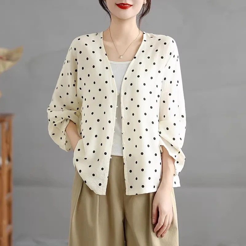 

Весна-лето 2026: Дышащая свободная рубашка из рами для женщин больших размеров, тонкая повседневная куртка J091