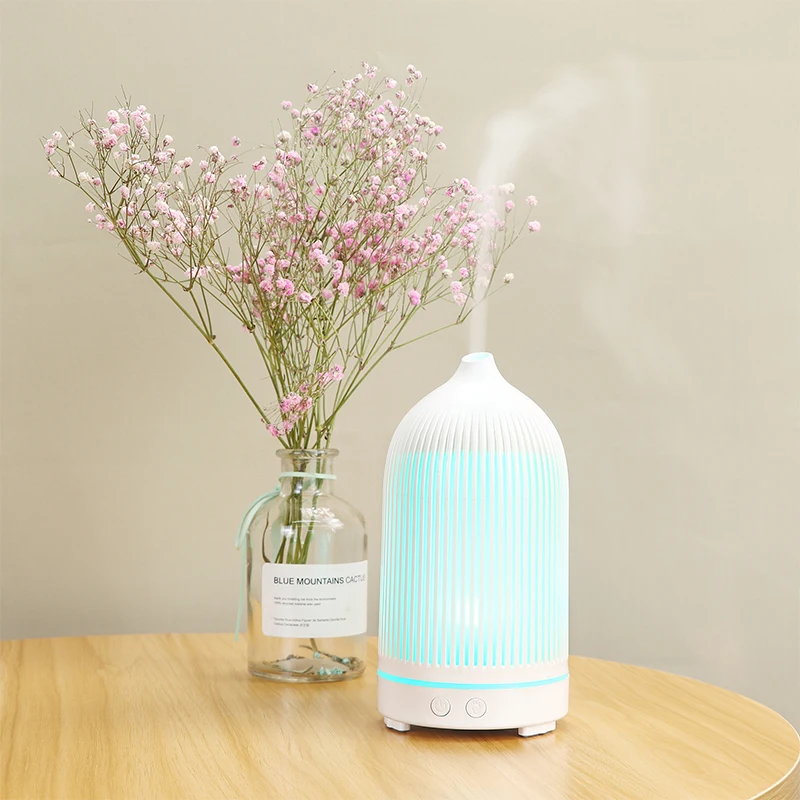 USB Essential Oil Diffuser for Home Office Cool Mist Ultrasonic Air Humidifier with 7 Colors LED Night Light Mini Aroma Diffuser