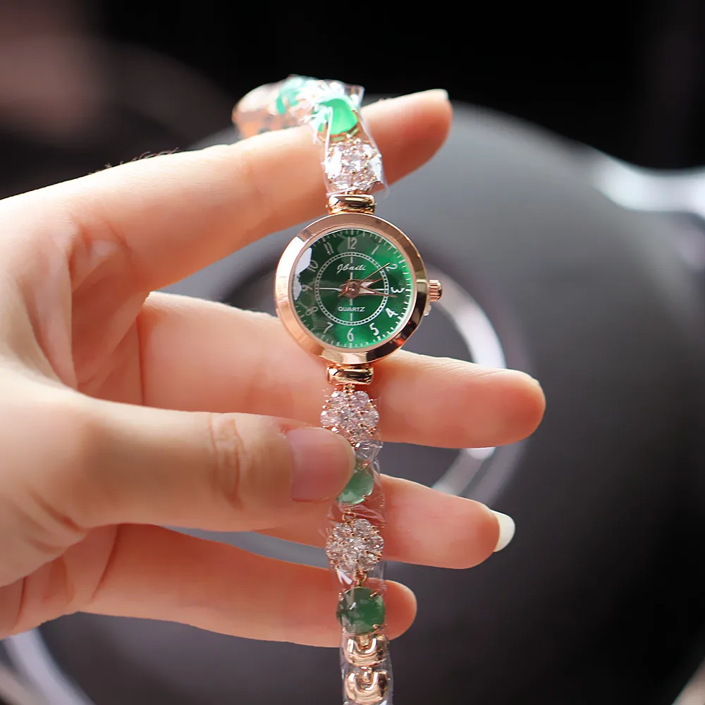 2023 Luxury Brand Watch for Women\'s Green Crystal Inlaid Chain Quartz Small Dial Unique Watch Waterproof Clock +Gift Box