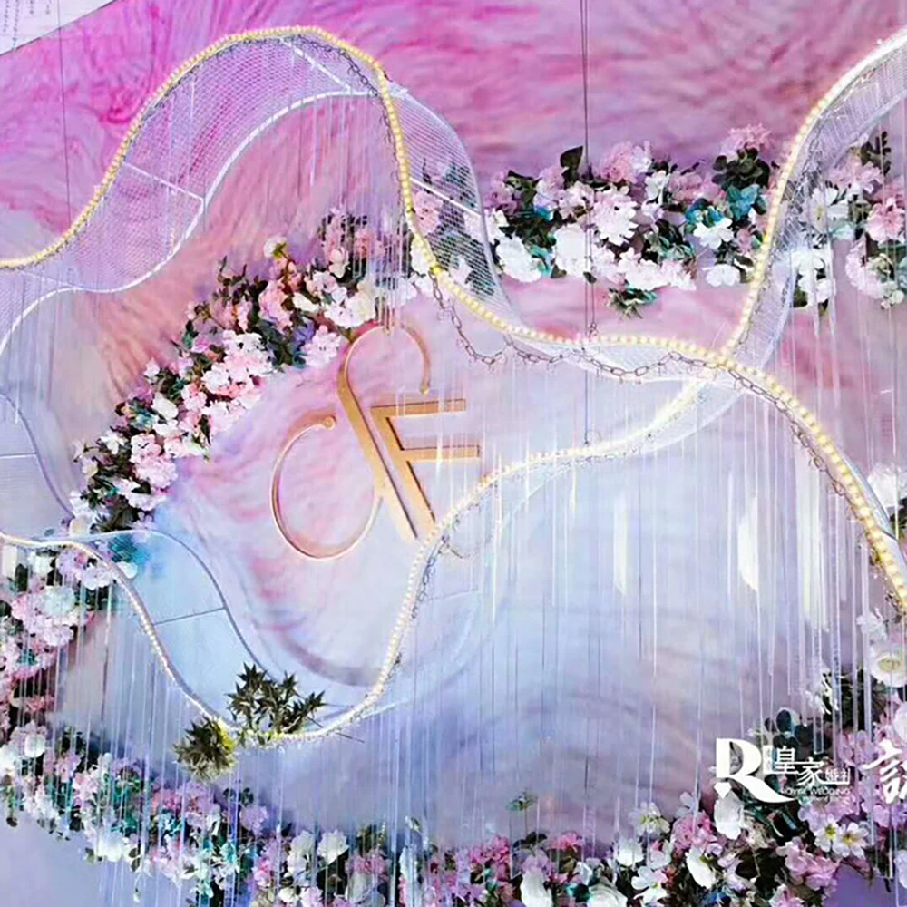 Fashionable creative wave shape white and gold decorative wedding arch wholesale