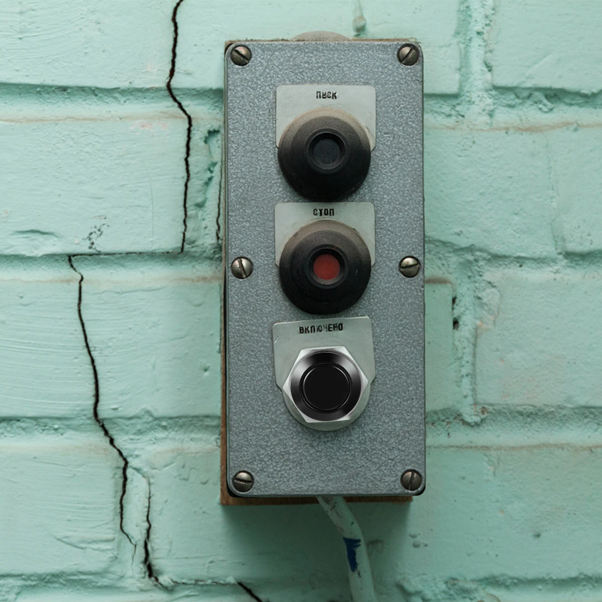 

Automatic Reset Switch Screw-type Terminals 12v Push Button Heavy Momentary Duty