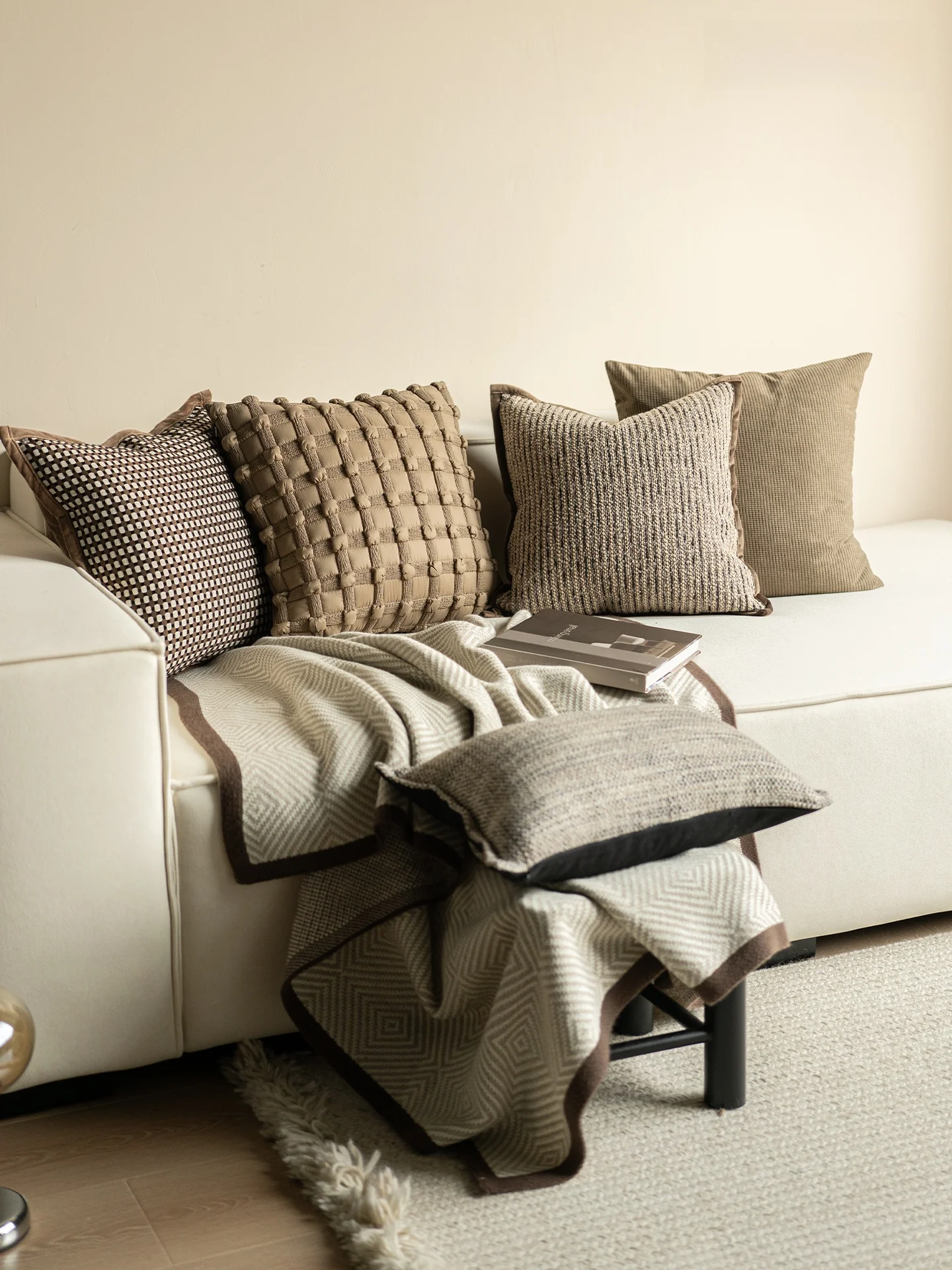 Modern Simplicity Brown Series Pillow Cover Sample Room Decoration Couch Backrest Pillow Square PP Cotton Filling Washable
