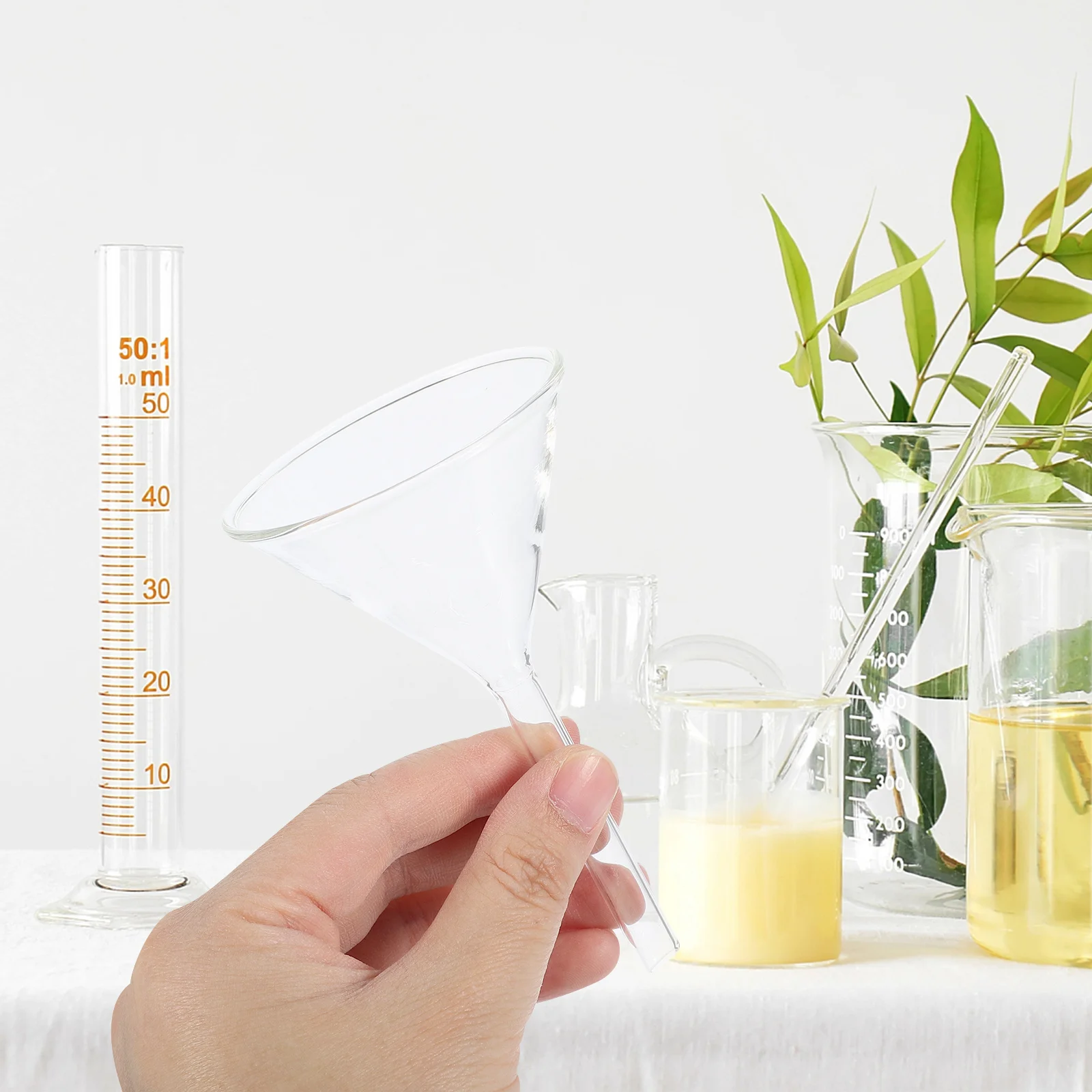 

5Pcs Glass Funnel for Chemical Laboratories Triangle Feeding Funnel Analytical Chemistry Labware Solid Liquid Separation Tool