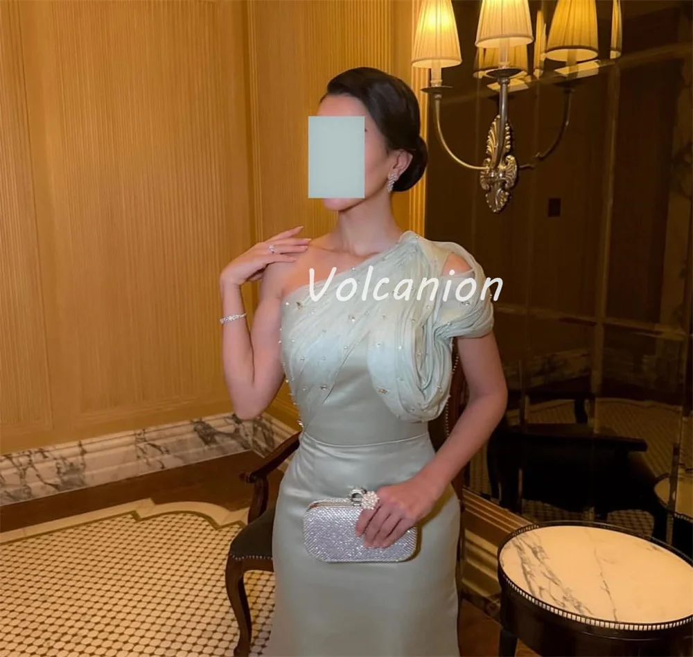 Aangepaste maten beschikbaar Prachtige charmeuse parel strass plooi zeemeermin one-shoulder lange jurken Op maat gemaakte gelegenheidsjurken