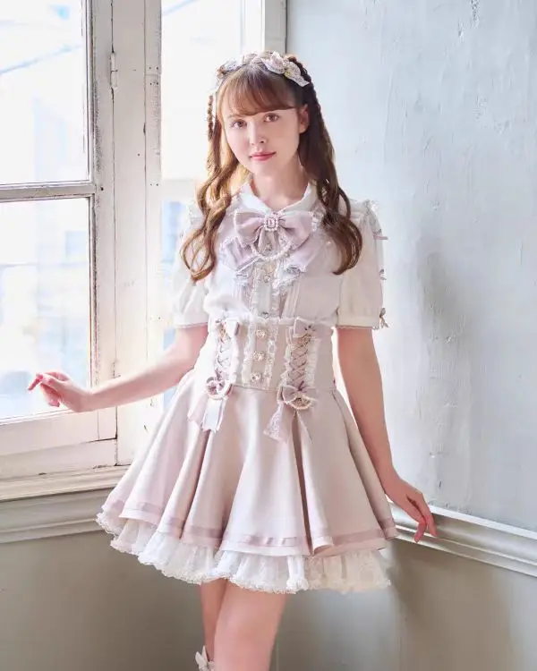 Niedlicher, süßer, mit Spitzen besetzter F-Rock mit abnehmbarem Knoten für Damen, Herbst, Neuankömmling, japanischer Stil, hohe Taille, A-Li...