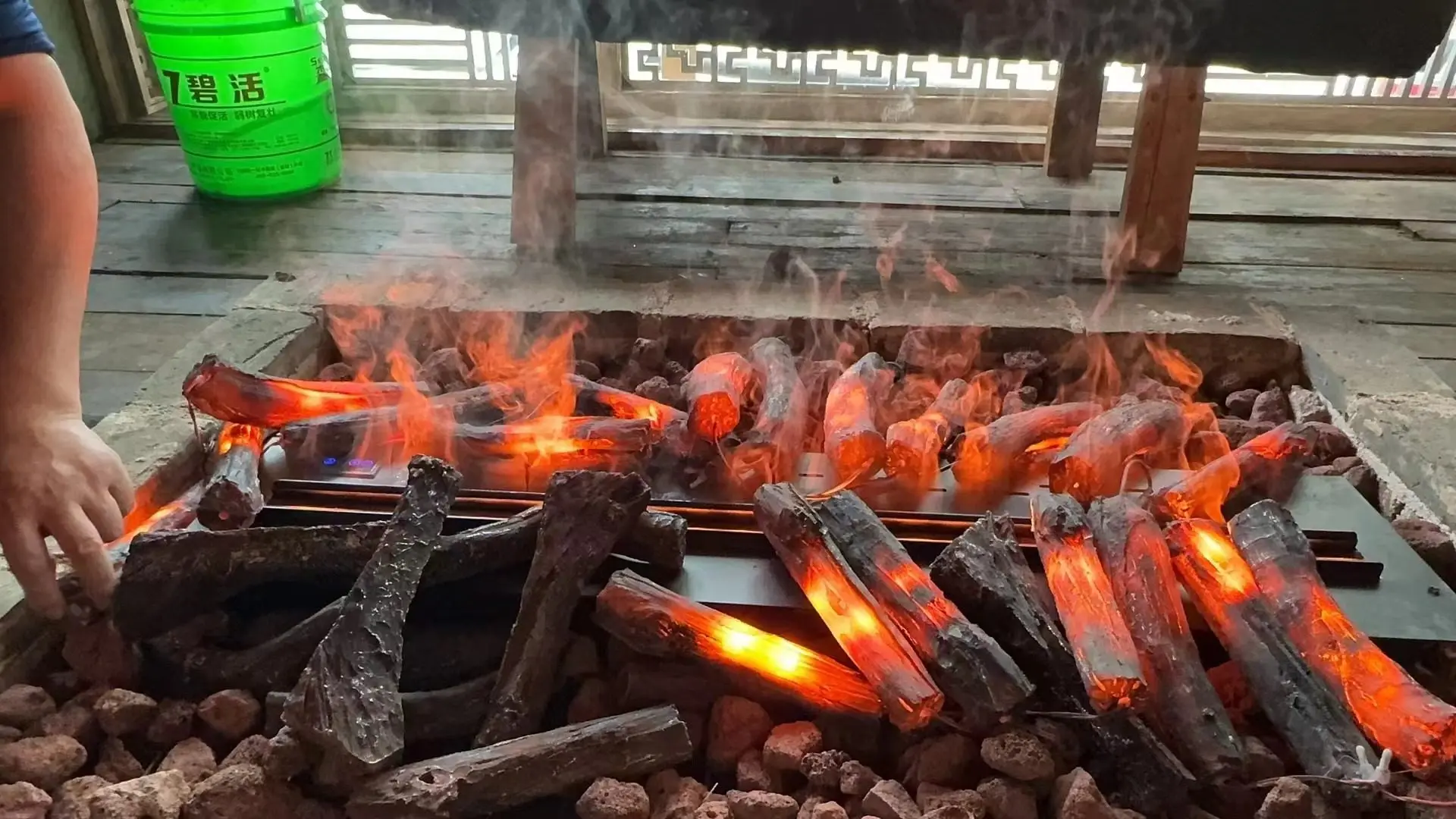 Simulation firewood wood decoration fake firewood electronic simulation wood carbon luminous wood stove