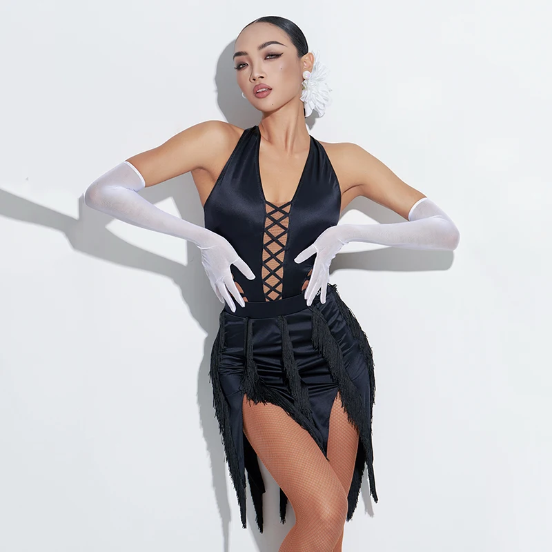 Frauen High-End-Latin Dance Wettbewerb Split Anzug Hängenden Hals Overall Unregelmäßigen Quasten Rock Praxis Sumba Kleid DW255/256