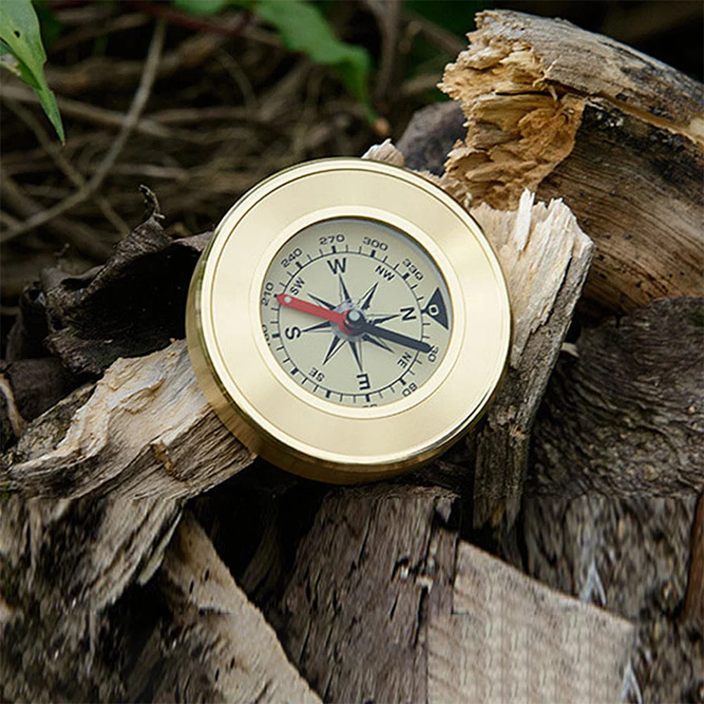 

Outdoor Brass Outdoor Hiking Gear Mini Compass Survival Camping Compass Vintage Portable Gift
