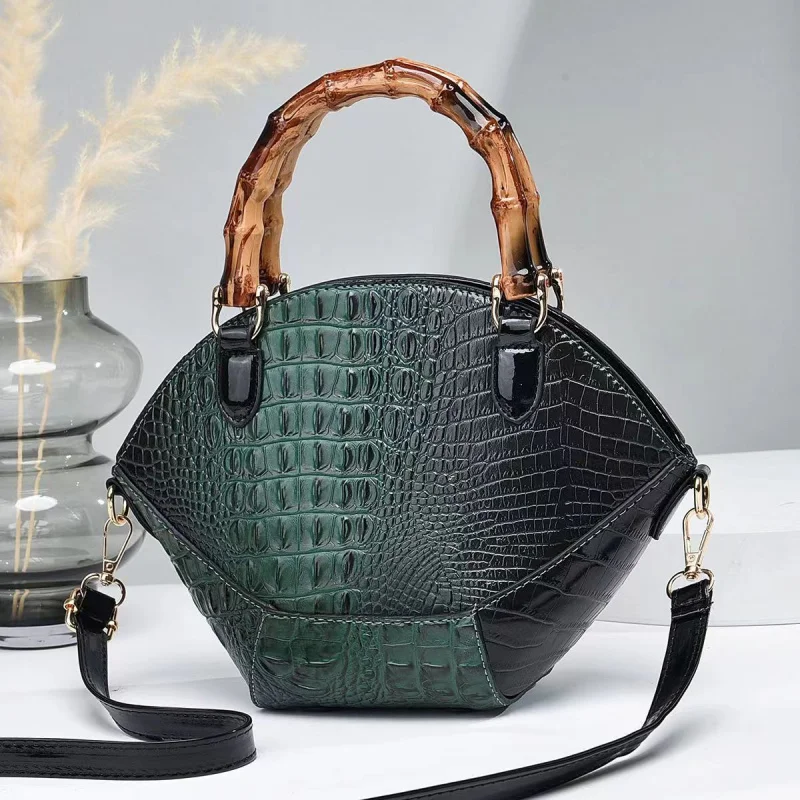 

Женская сумка через плечо Sli, модная сумка на одно плечо, мягкая искусственная кожа, уличная крутая сумка с ло и несколькими...