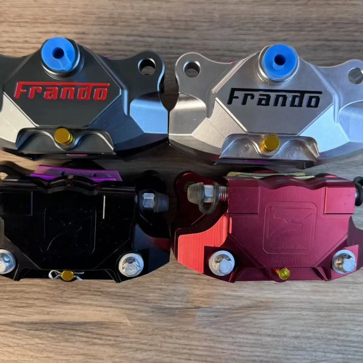 مع شعار الدراجات النارية CNC الفرامل الفرجار مع منصات P2 * 30 مللي متر 84 مللي متر تصاعد ل دوكاتي الجبهة الفرامل لهوندا ياماها كاواساكي سوزوكي #1