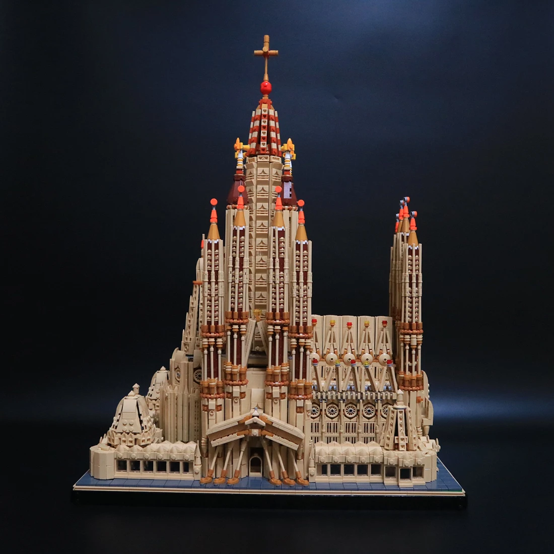 Famous Building House Model Moc Series Sagrada Familia Building Block Model DIY Children\'s Educational Holiday Gift MOC-65795