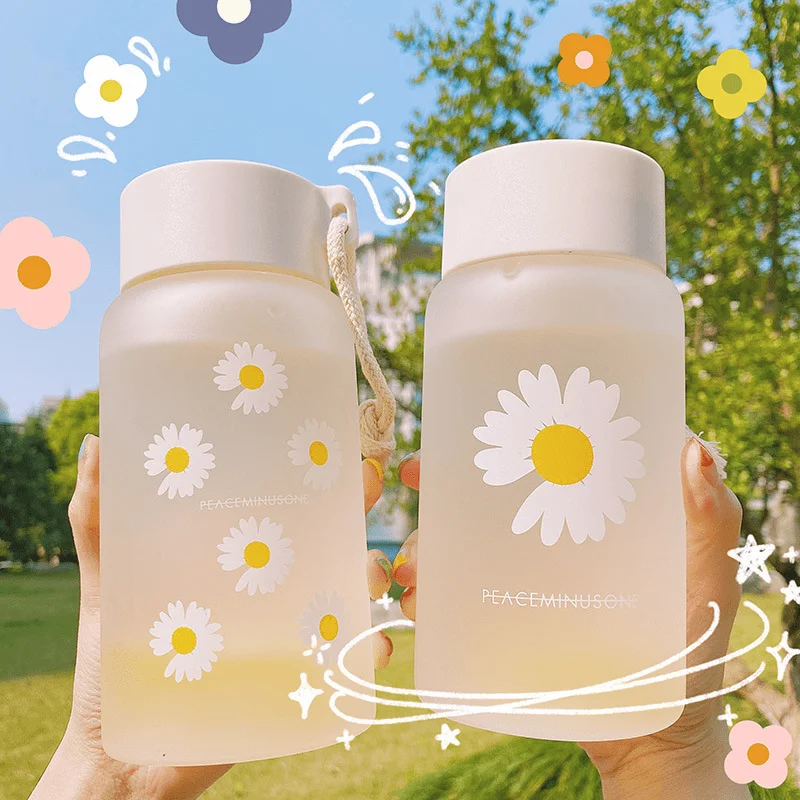 Small Daisy Frosted Plastic Water Cup BPA Free Creative Japanese-style Transparent Cup Portable Rope Handy Bottle for Travel Tea