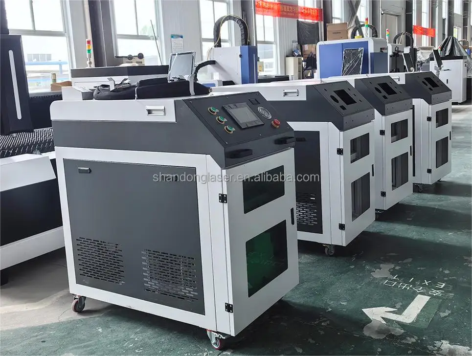 2024 Nuovo Pulitore Laser 1500w 2000w Macchina per la Pulizia della Ruggine Pulitore Laser a Fibra Pulitore Macchina di Saldatura per il Metallo 2000w 3000W