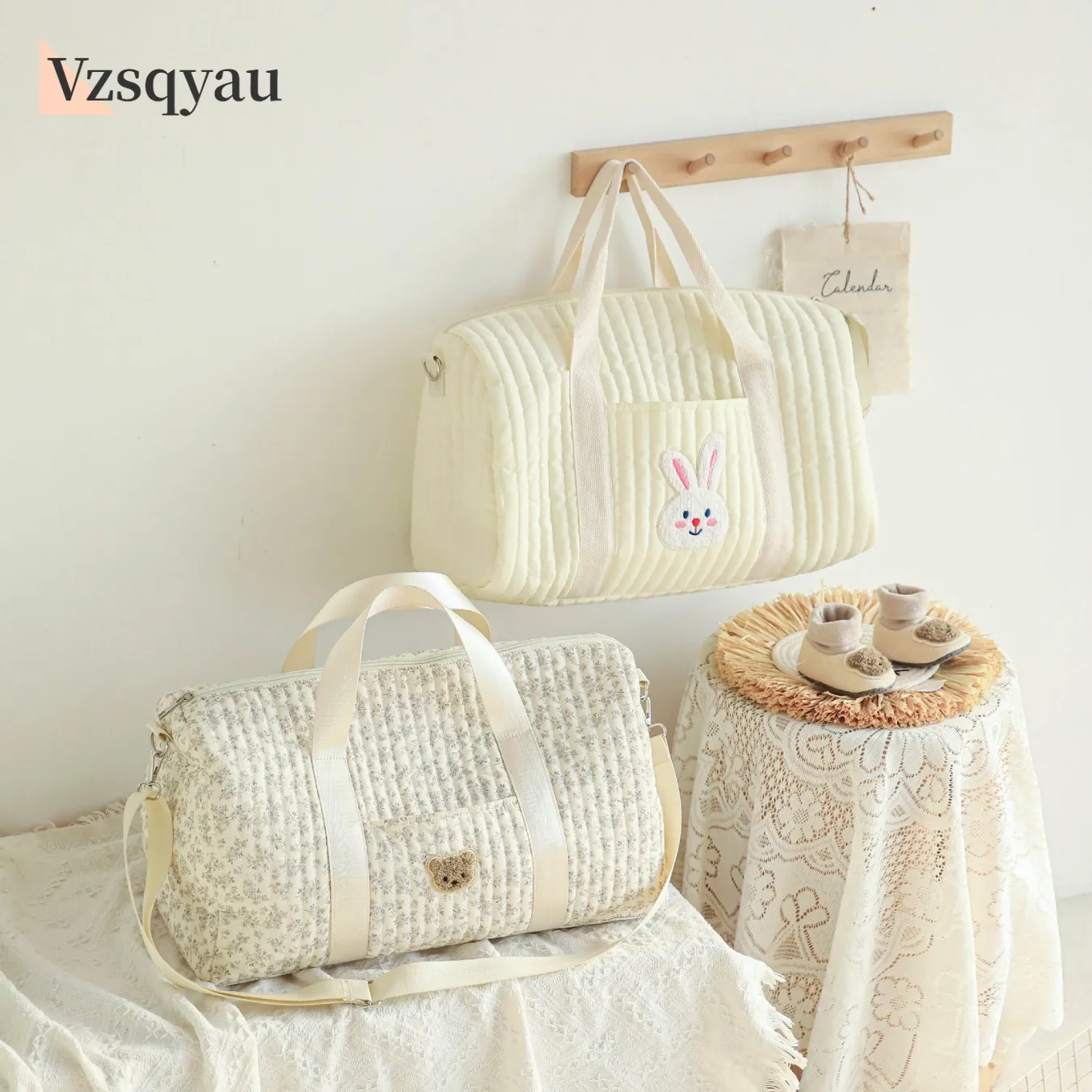 

Diaper Bags Mommy Nappy Bags Large Capacity Tote Bag Luxury Designer Bag Mother and Baby Floral Messenger Activity Diaper Bag