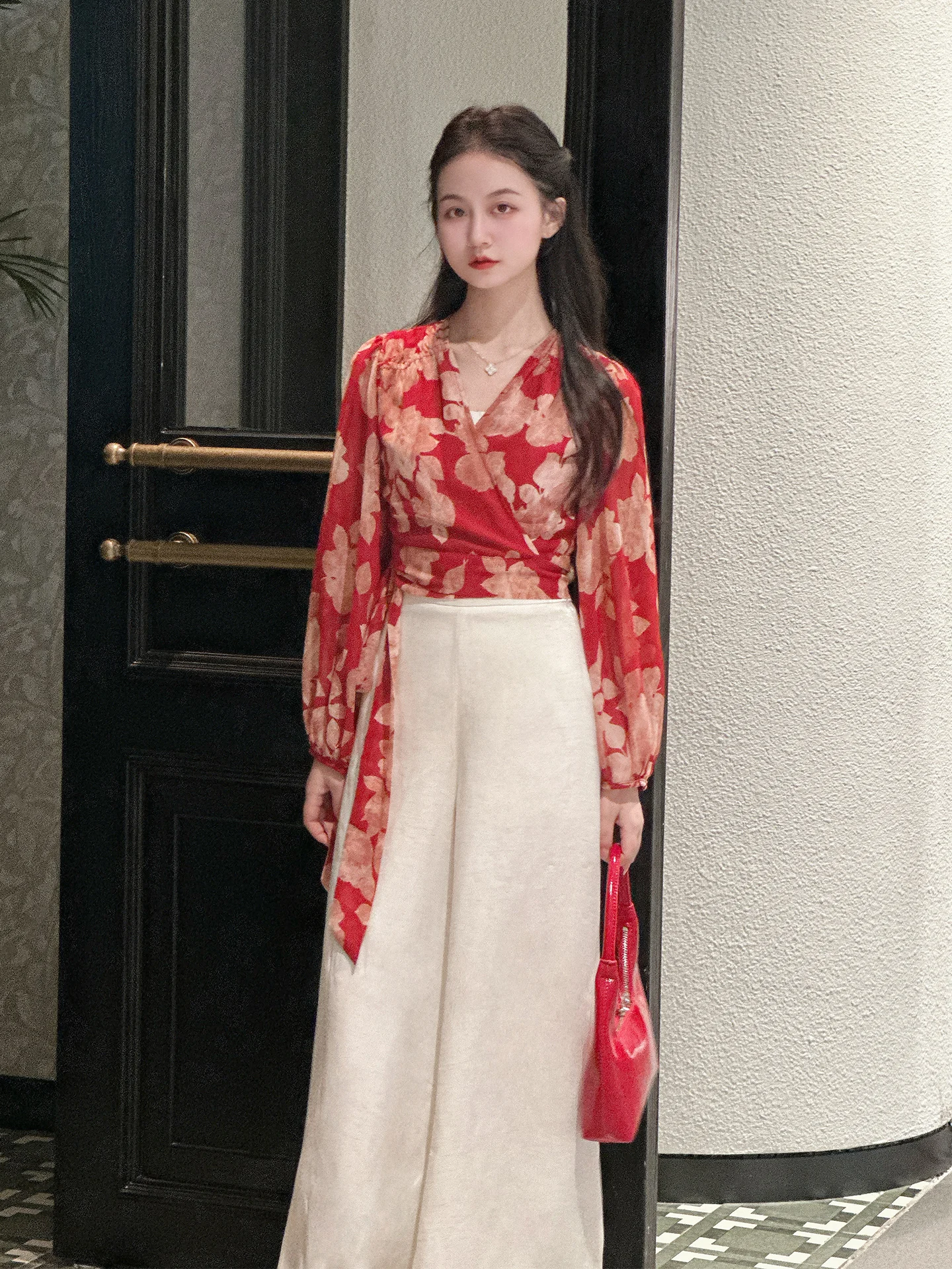 

Ele Red Floral Print irt V-Ne Tie Waist ort Sve Women's Faion Retro Sle Polyester Fiber Long Coat Girl's Clo...