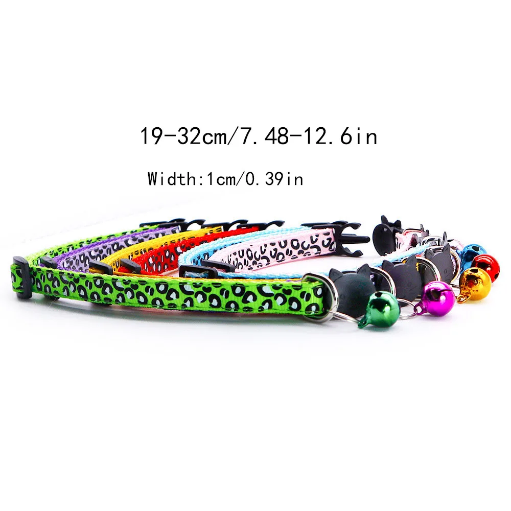 طوق الحيوانات الأليفة بطباعة الفهد العتيق للقطط والكلاب، شريط رقبة قابل للتعديل مع زخرفة جرس، إكسسوارات حيوانات أليفة كلاسيكية ناعمة ومريحة