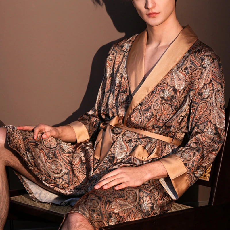 

High Quality Nightrobes Mens Robe Spring Summer New Bathrobe Sleepwear Loose Satin Printed Pajamas Male Homewear Loungewear