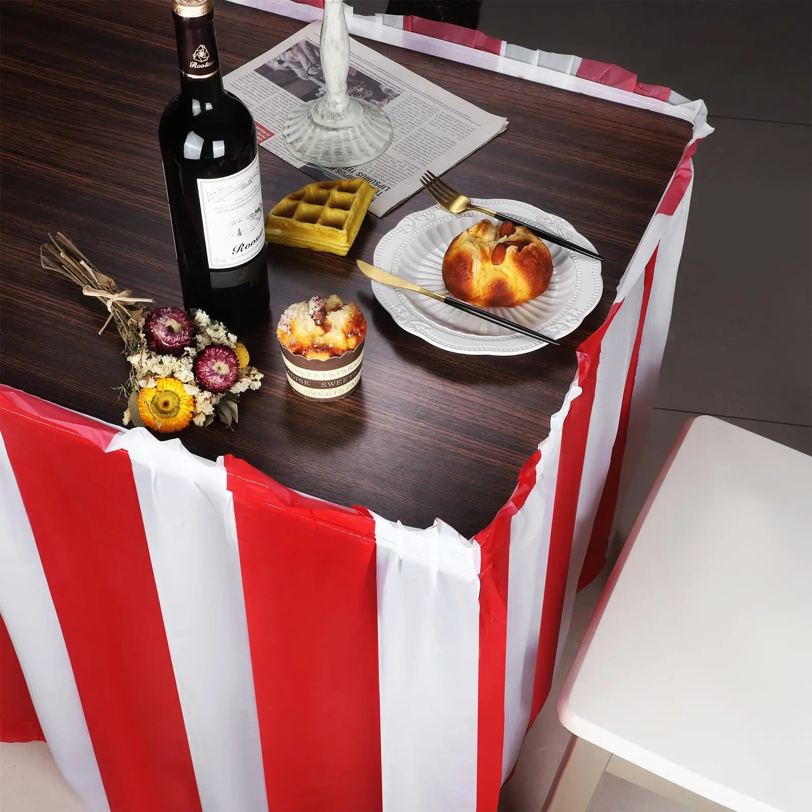 Red White Striped Table Skirt Disposable Circus Table Skirts Happy Birthday Wedding Festival Plastic