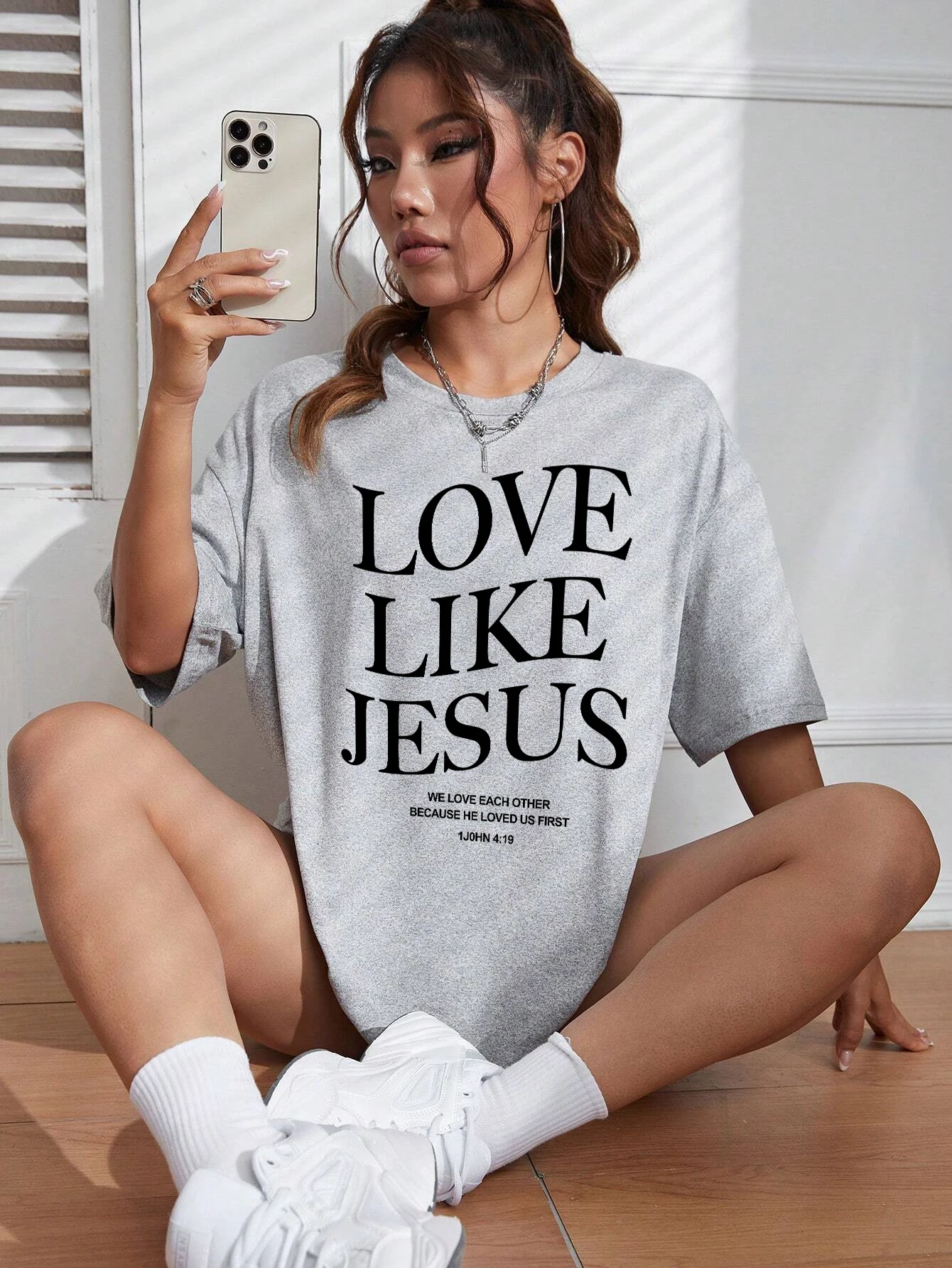 

Футболки с буквенным принтом «Любовь как Иисус», женские уличные модные мягкие футболки, летняя спортивная футболка, дышащая свободная футболка