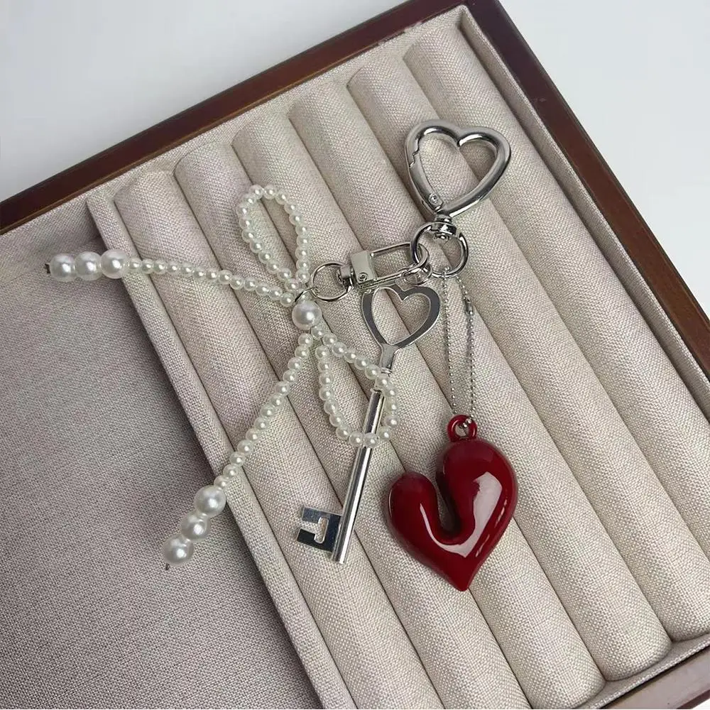 New Fashion Red Love Y2k Keychain Korean Charm Bag Pendant Handmade Beaded Bownot Keyring Vintage Red Metal Hanging Accessories
