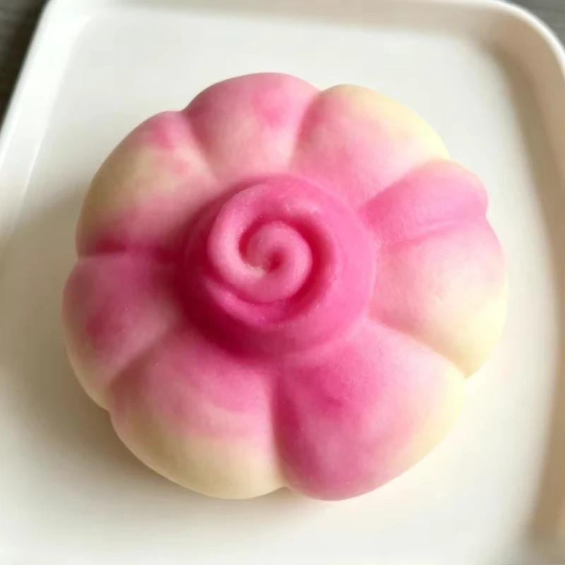 Onion Shaped Squishy Crunch Squeeze Toy, Round Block Filled Stress Relief Toy, Non-Resilient Fidget Sensory Toy, Creative Gift view 5