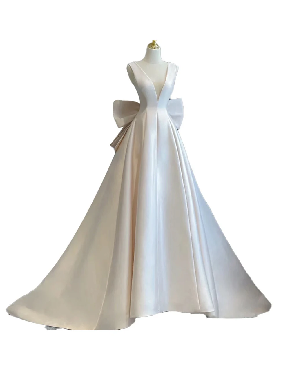 

Elegant Satin V-Neck Wedding Dress Sleeveless A-Line Bridal Dress with Detachable Long Bow Train for Wedding