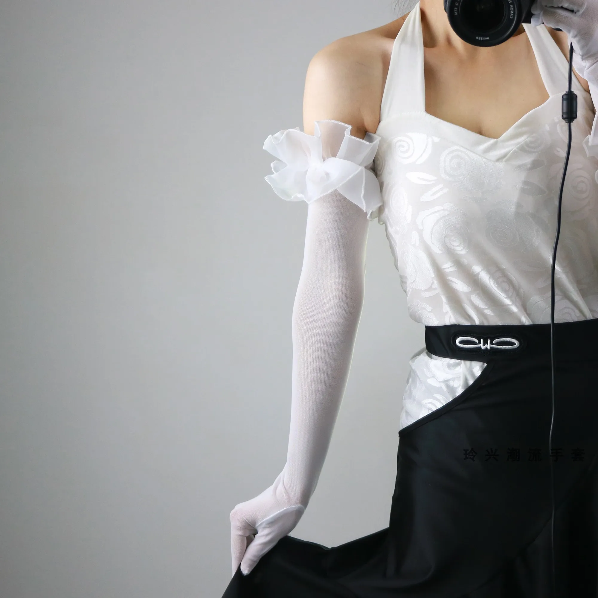 55cm lange Mesh-Handschuhe, sexy Spitzenmanschetten, perlenbesetzt, schwarz, transparent, dünn, für Hochzeiten, Latein, Damen, Sonnenschutz-Ärmel, Sommerhandschuhe, elegant – Detail 18