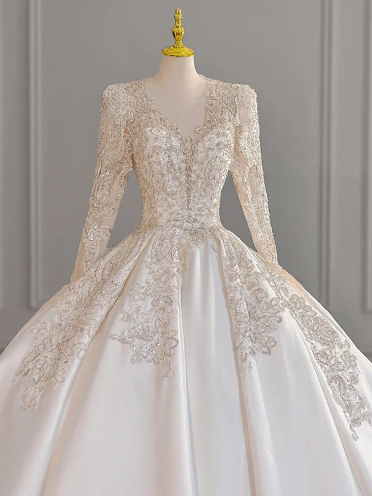 Long Sleeve Satin Wedding Dress 2026 New Summer Bride Main Yarn Female Small French Advanced Texture Heavy Industry Tail