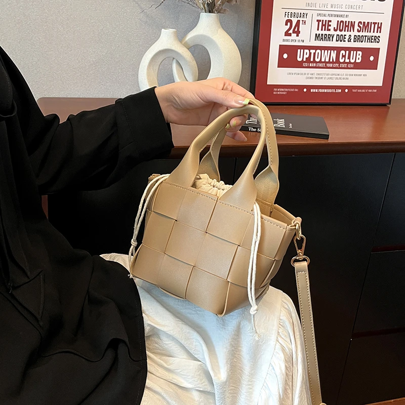 

Designer Inspired Leather Crossbody Bag Women's Elegant Shoulder Handbag Luxury Tote Purse Durable Stitching