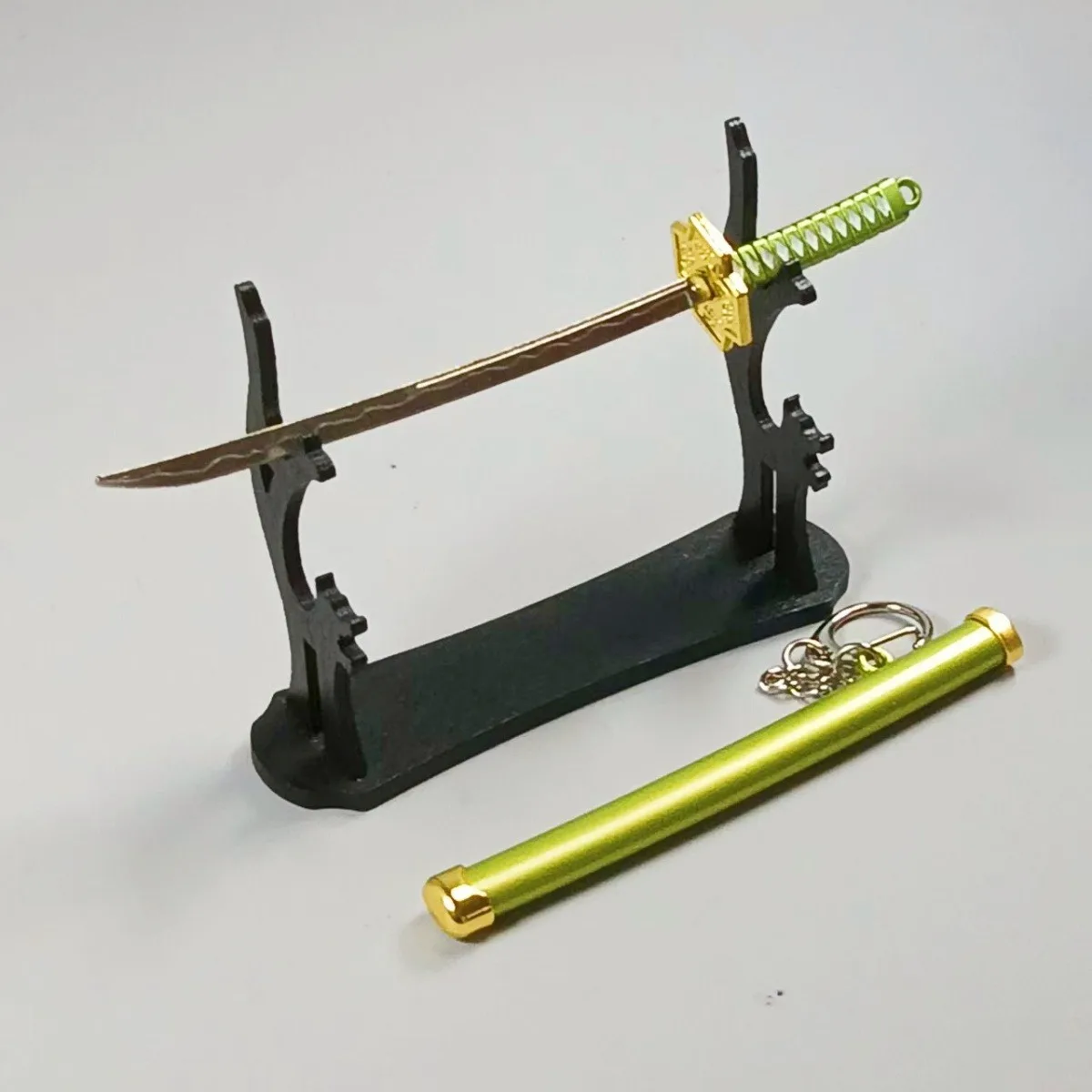 ดาบคาตานะโลหะโรโรโนอา โซโร ขนาด 5.9 นิ้ว ดาบซามูไรแท้ ดาบคาตานะญี่ปุ่น ดาบนินจา อุปกรณ์คอสเพลย์ ของเล่นประกอบฉาก