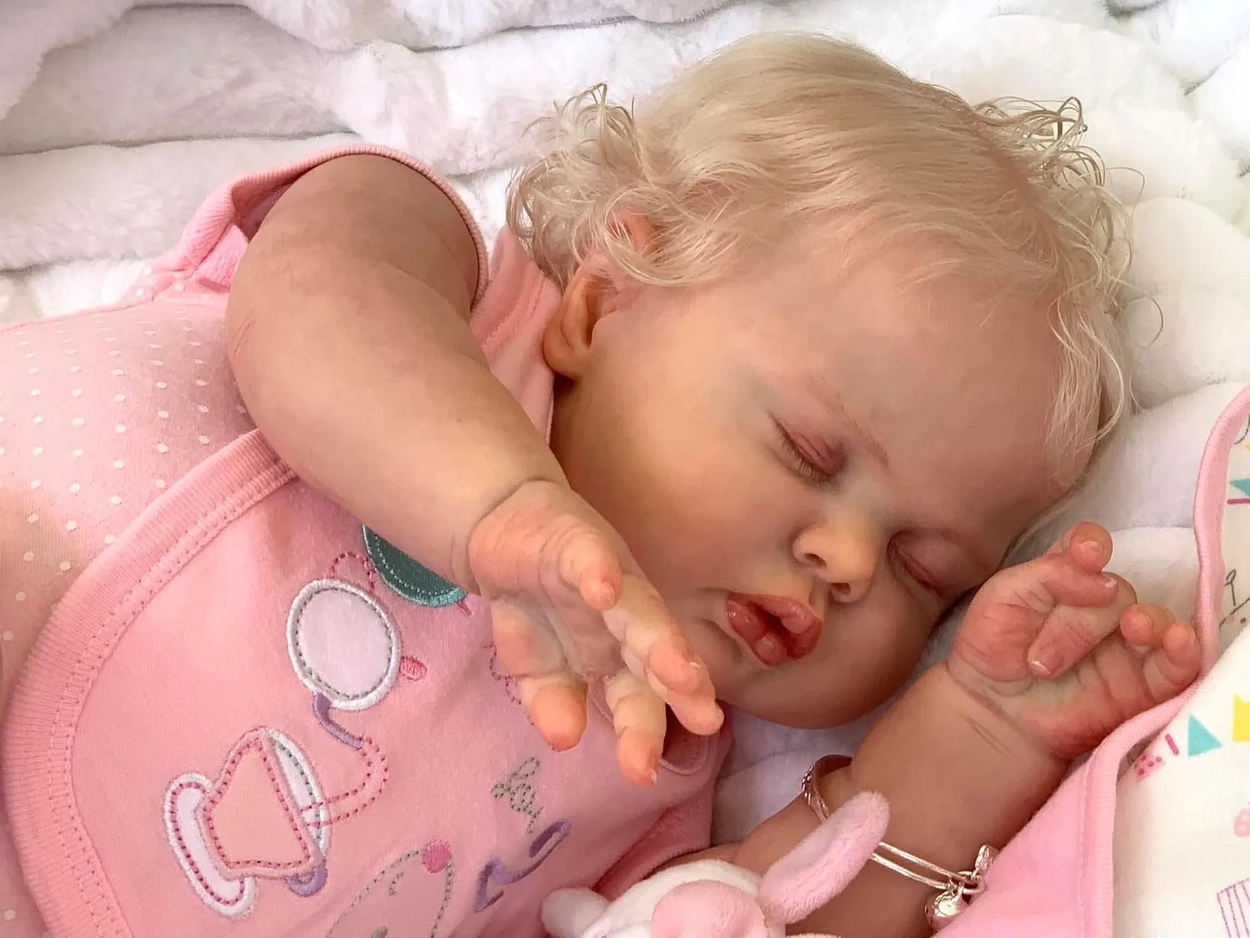 

24Inch Pickle Newborn Toddler Reborn Doll Lifelike Soft Touch Multiple Layers Painting 3D Skin With Visible Veins Hand Root Hair