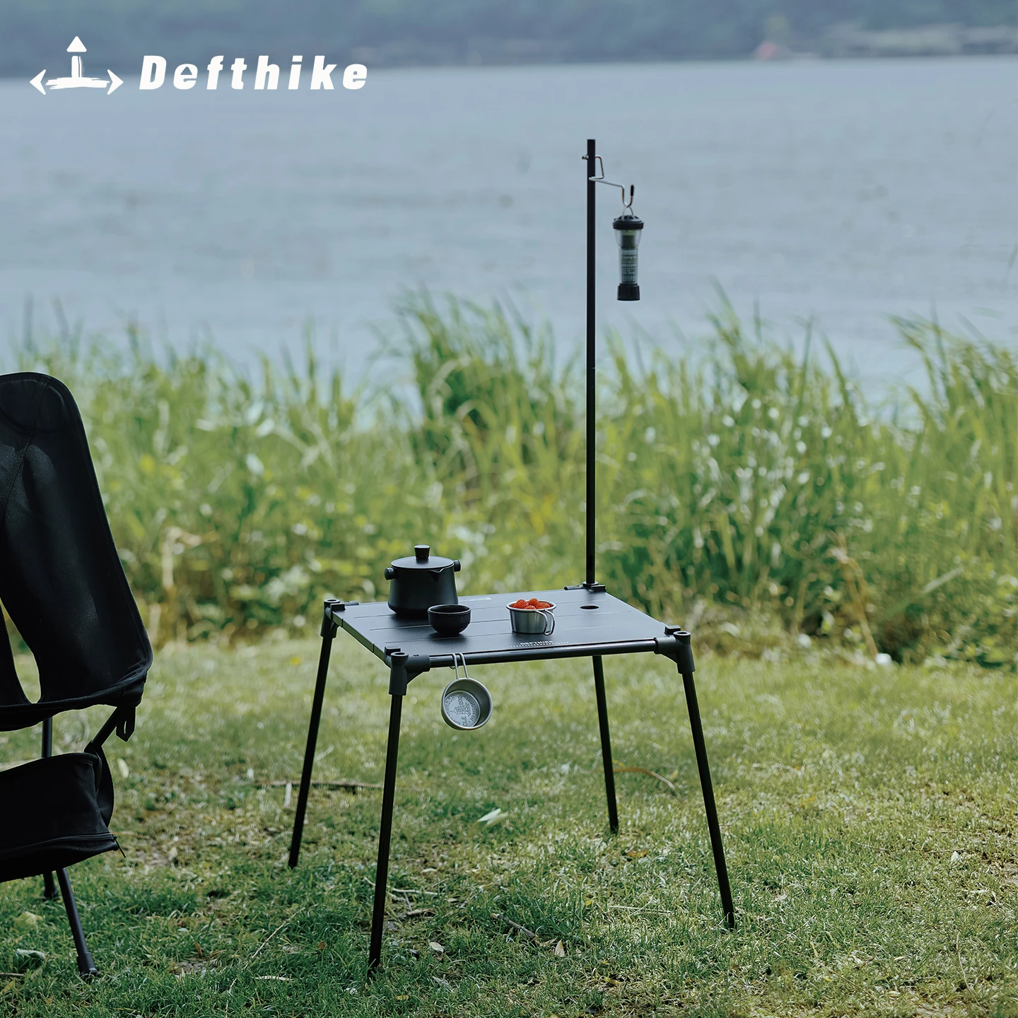 Defthike Portable Camping Folding Table 6 Series Aluminum Alloy IGT Tactical Small Table With Light Pole for Outdoor Picnic