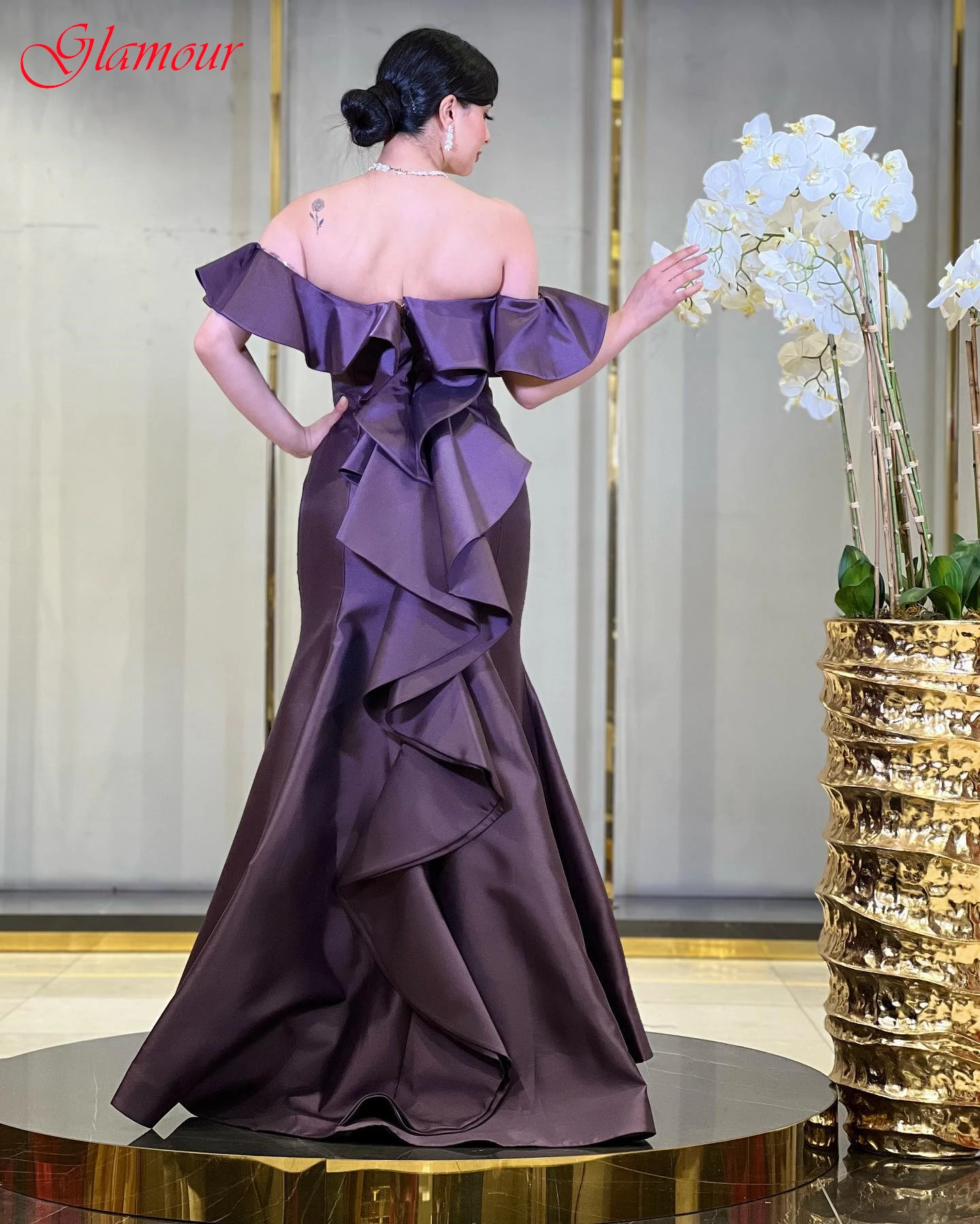 Customized Mermaid Evening Dresses With Ruched Classic Satin Off The Shoulder Party Dress Modern Sweetheart Sleeveless