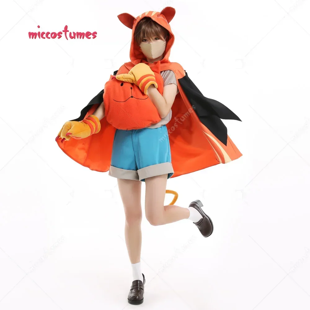 

Miccostumes Women Gin T-shirt and Shorts Suit Cosplay Costume with Cloak and Gloves