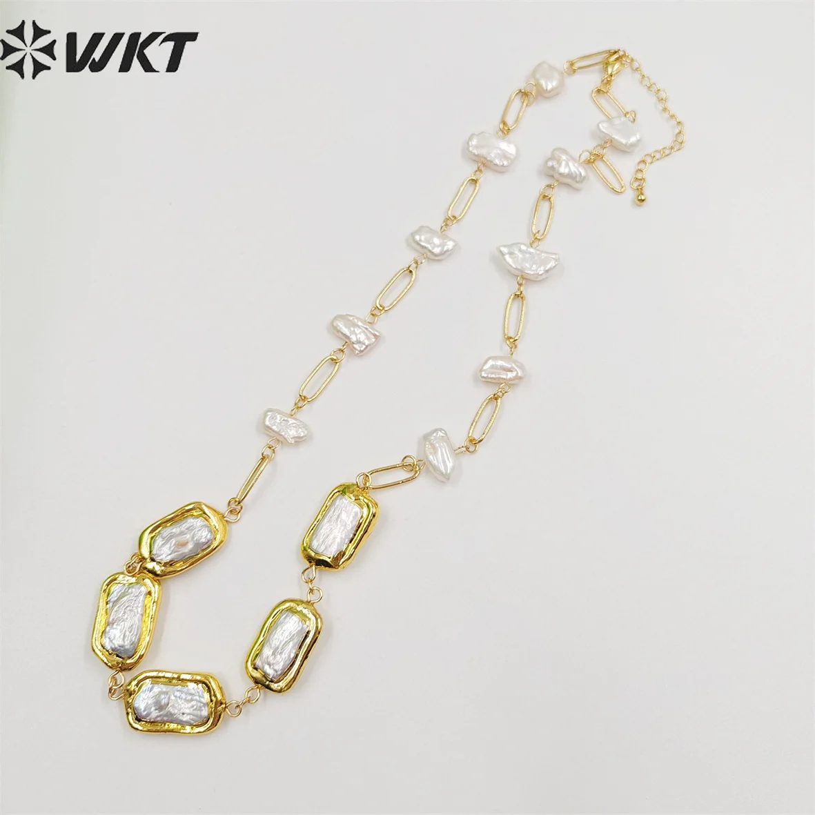 WT-JN210 Wholesale Unique Design Gorgeous 18k Gold Plated Natural Freshwater Pearl Splicing Necklace Elegant Birthday Gift