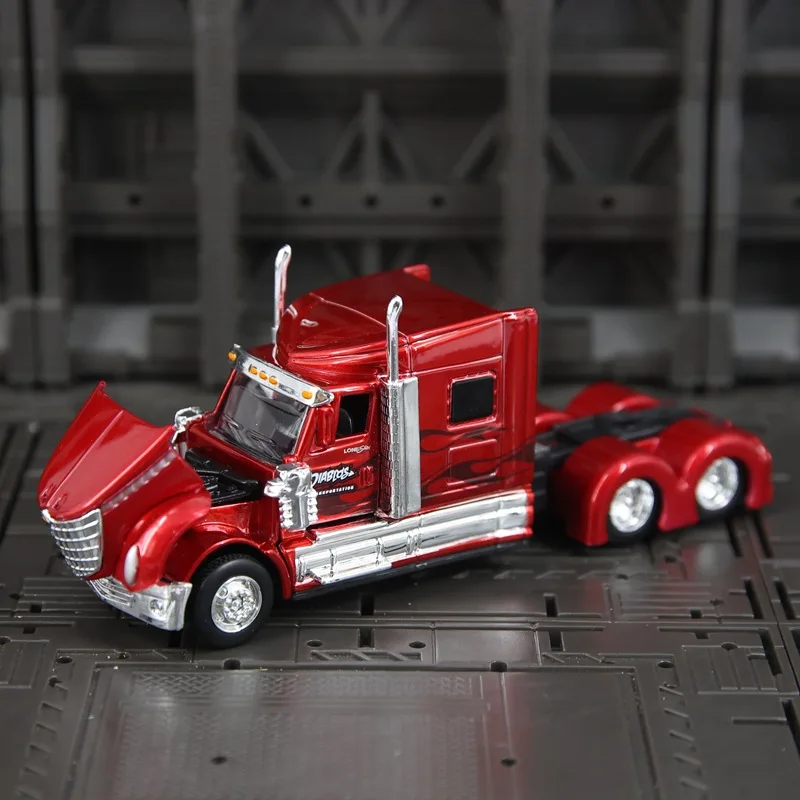 

Maisto 1:64 Simulation of the International Lone Star American Heavy Truck Alloy Model Static Car Ornament Gift